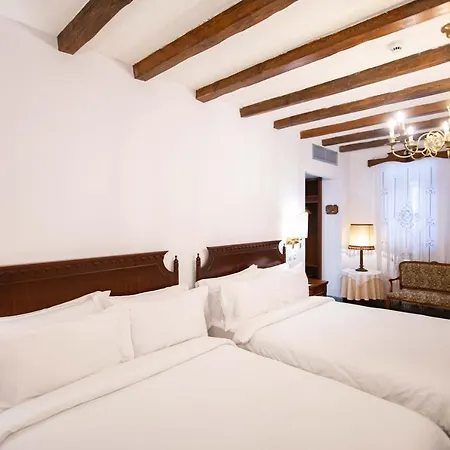 Ebel Pool&spa Hotel Korce