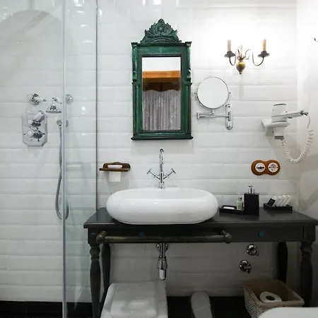 Ebel Pool&spa Hotel Korce