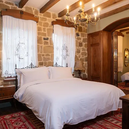 מלון Ebel Pool &