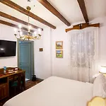 Ebel Pool & Hotel 5*
