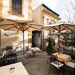 Ebel Pool & Hotel 5*