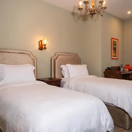 Ebel Pool & 5* Korce