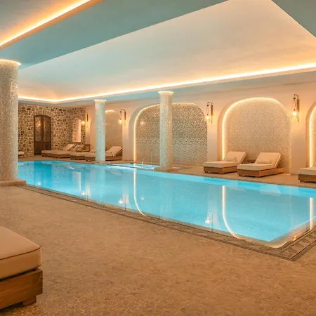 Ebel Pool & Hotel Korce