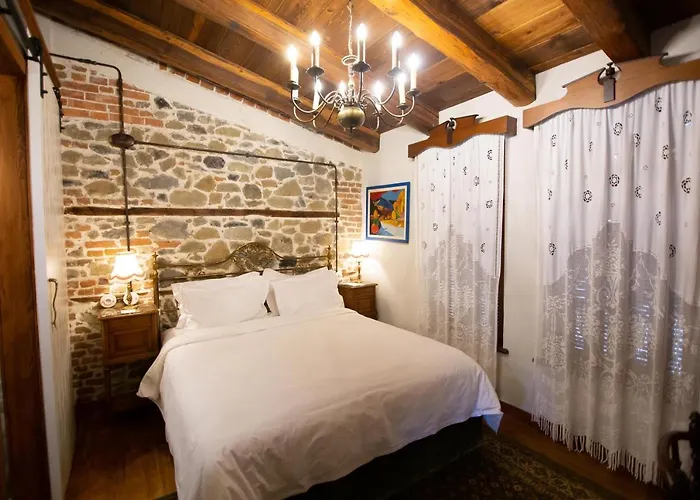 מלון Ebel Pool & 5*