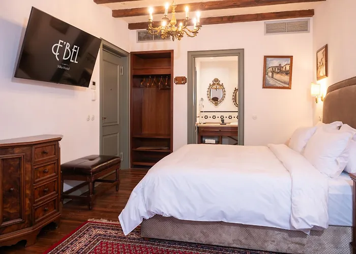 Ebel Pool & 5* קורצ'ה